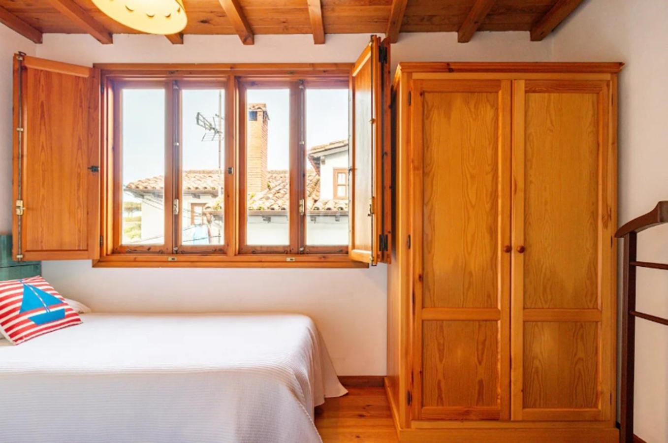 Casa Marinera Centrica En 코밀라스 외부 사진